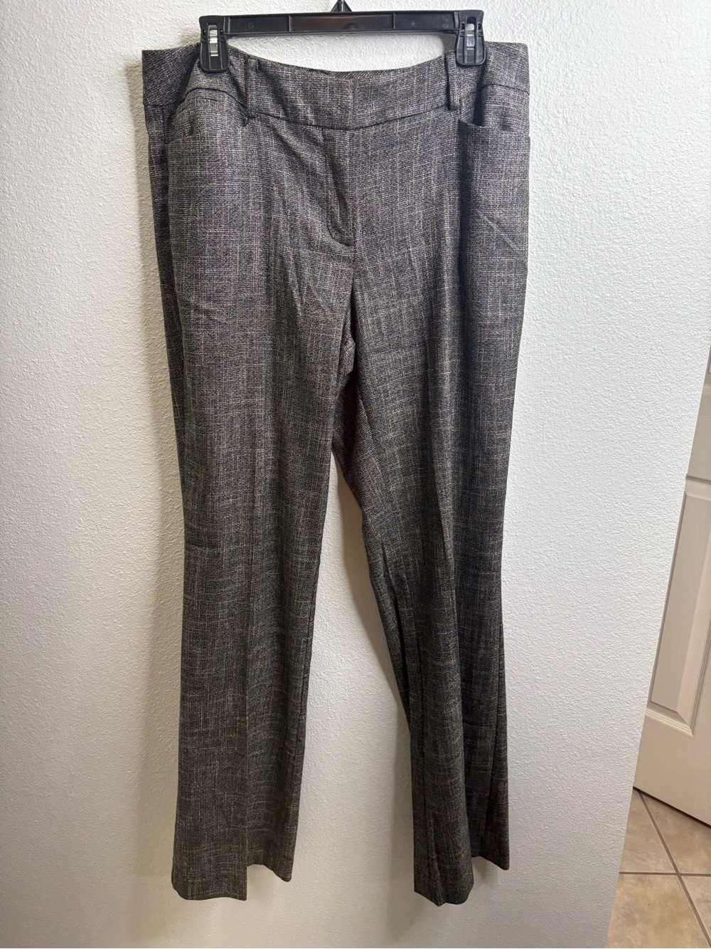 New York & Co Size 10 Tall Grey/White Trousers